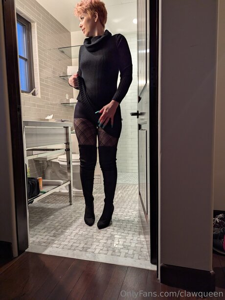 Clawqueen star sexy archive