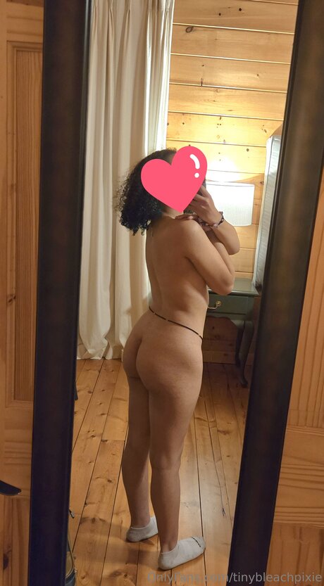 Tinybleachpixie naked star img