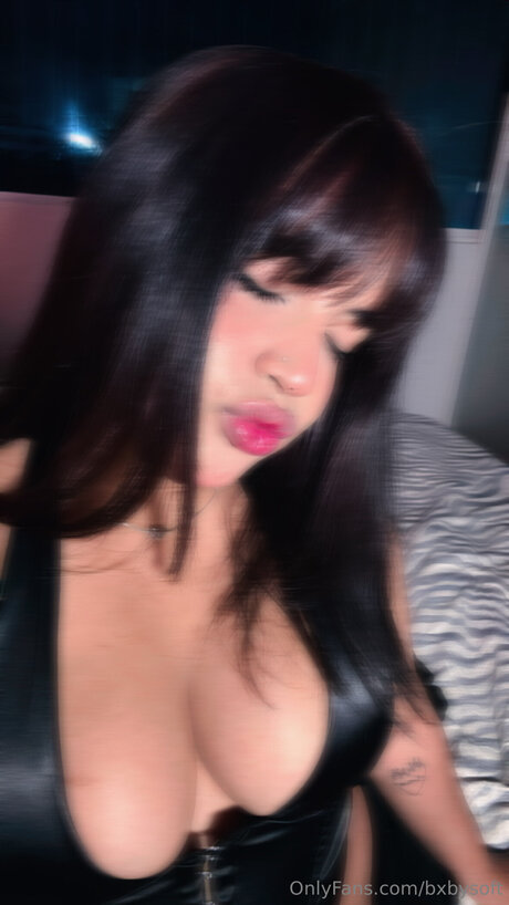 Sophiapotter pornographic model pictures