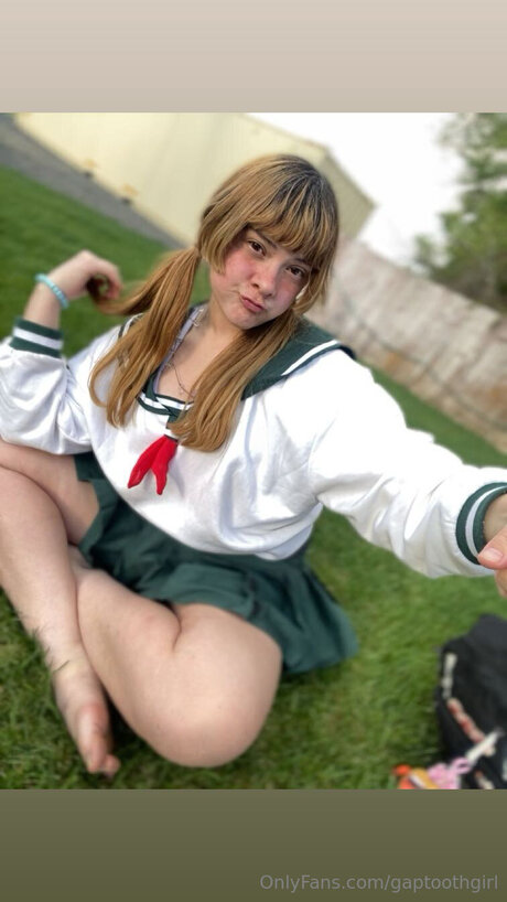 Gaptoothgirl model art photo