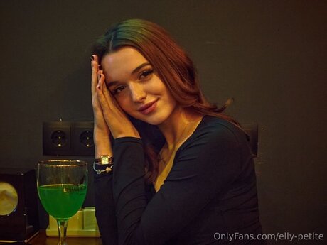 Elly Petite top model photos