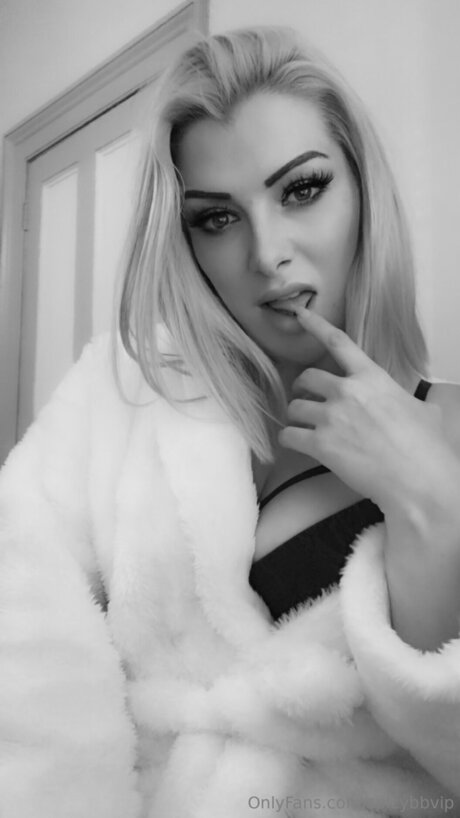 Sensualmassagebybb model hot images