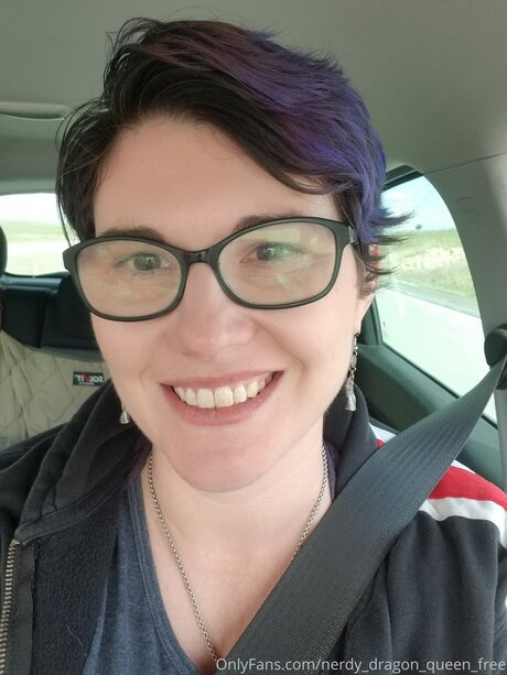 Nerdy Dragon Queen Free perfect star picture