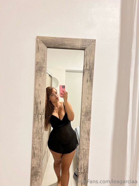 Leagonzale erotic star gallery