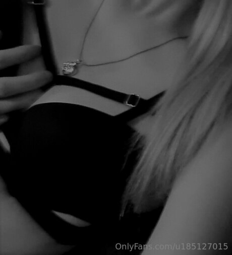 U185127015 star sexy img