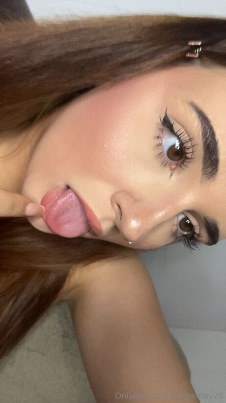 Chloemay28 exclusive pornstar galleries