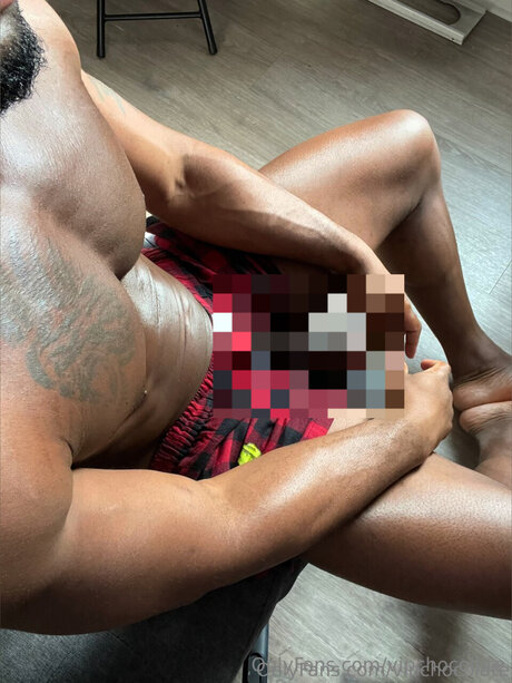 Vipchocolate sexy model img