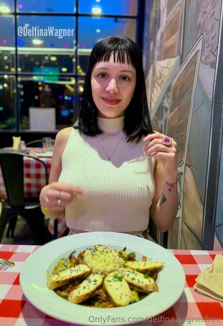 Delfinawagnerfree exclusive actress image