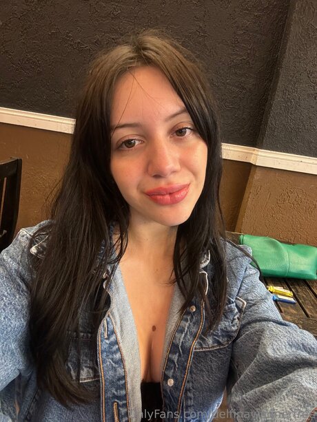 Delfinawagnerfree nudes model pics