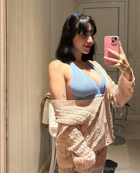 Delfinawagnerfree model pretty pic