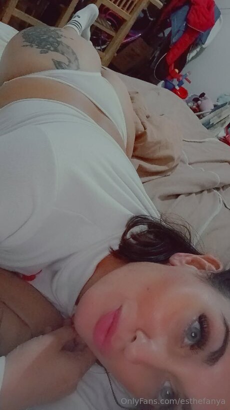 Esthefanya sex star img