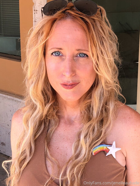 Jenelleaubade exclusive star galleries