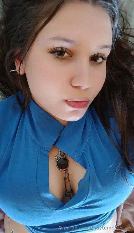 Issytemptressxx art model galleries