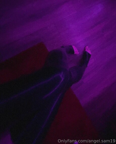 Angel Sam19 model exclusive photo