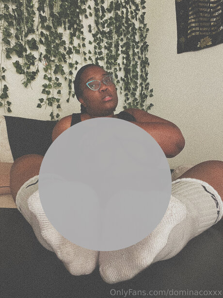 Dominacoxxx nude actress img