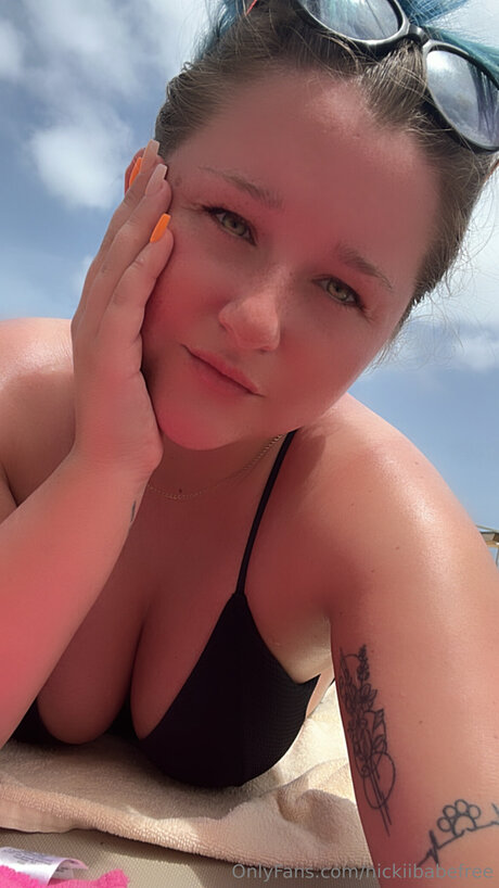 Nickiibabefree erotic star pic