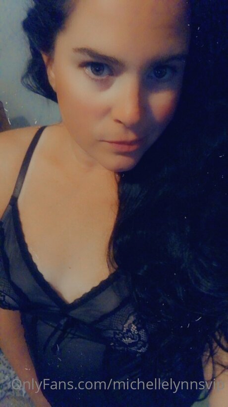 Michellelynnsvip naked model images