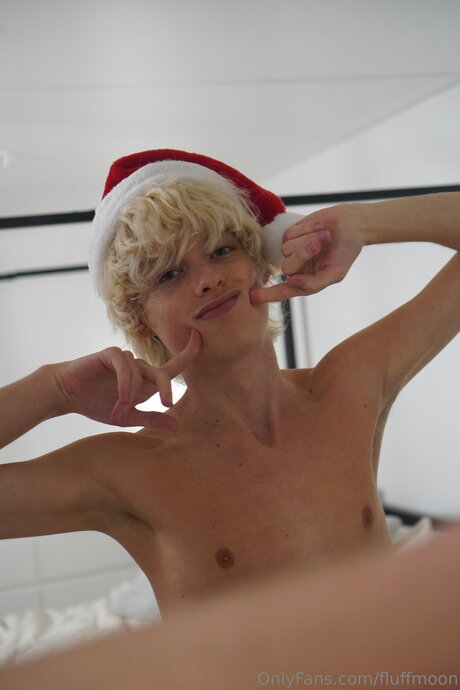 Fluffmoon nude star pic