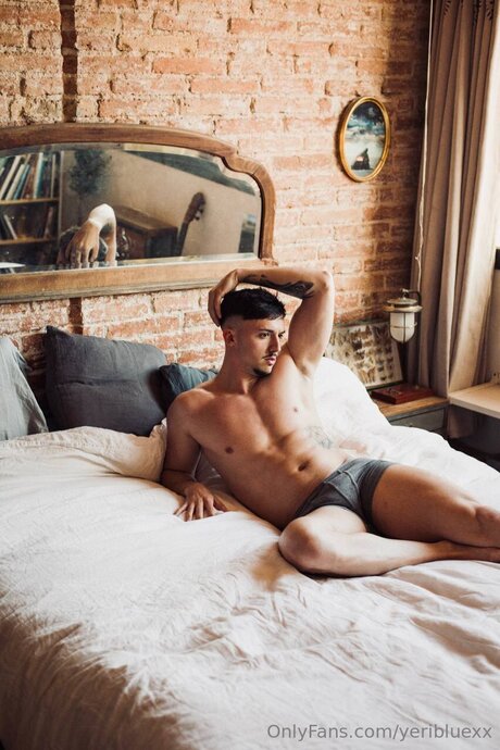 Yeribluexx beautiful actress archive