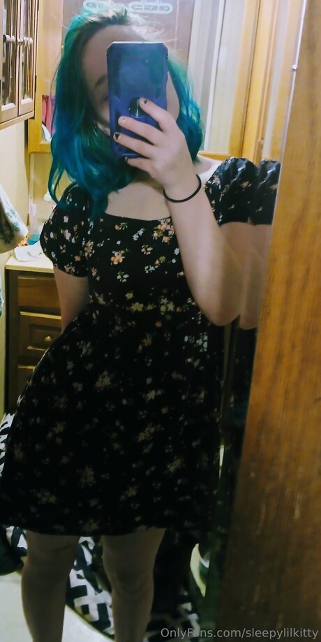 Sleepylilkitty xxx star photos