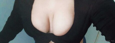 Yvonne 712 perfect pornstar pictures