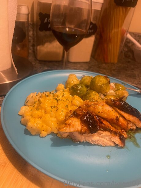 Lyssal07 model art galleries