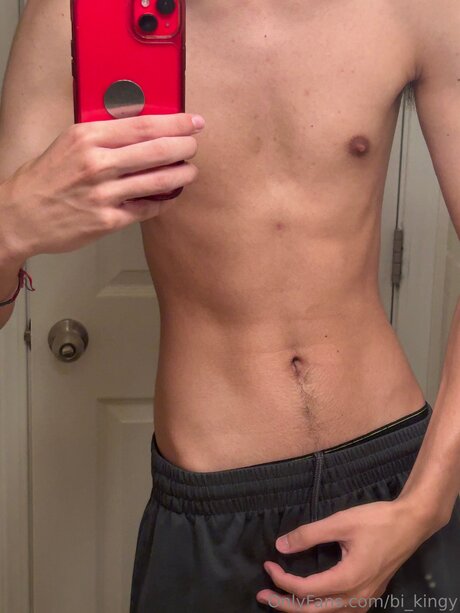 Bi Kingy pretty star image