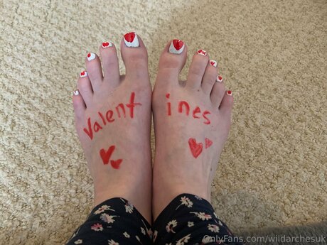 Wildarchesuk naked pornstar image