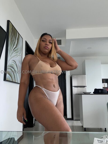 Delirisantosvip sexy star archive