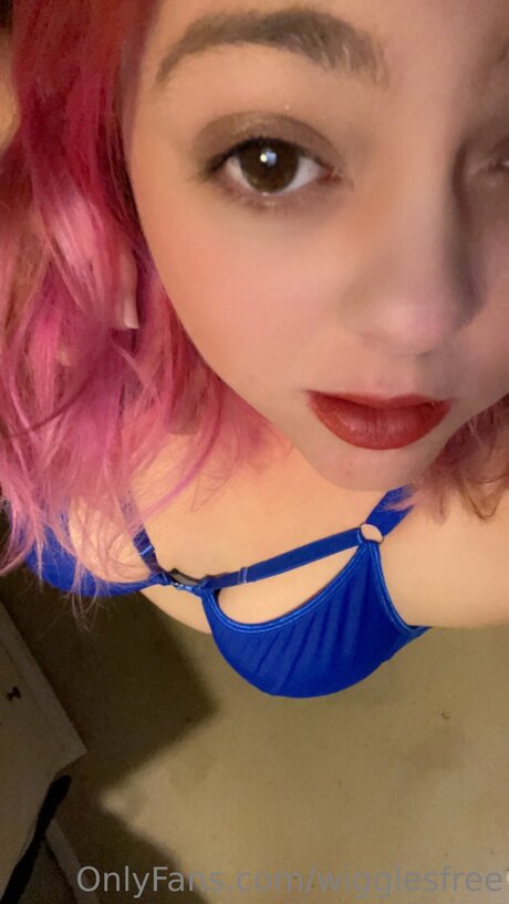 Wigglesfree pornstar adult pics