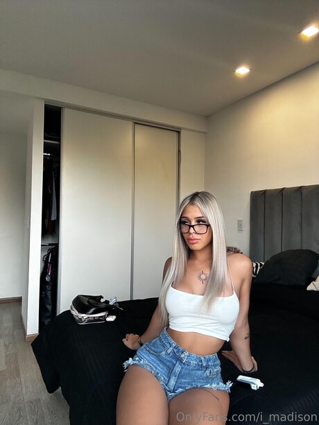 Iammaddie06 model art gallery