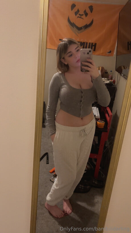 Bambiiidarling hot star picture