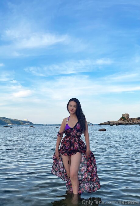 Liapetite pornographic model pic