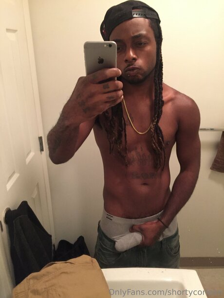 Shortycorleon model beautiful archive