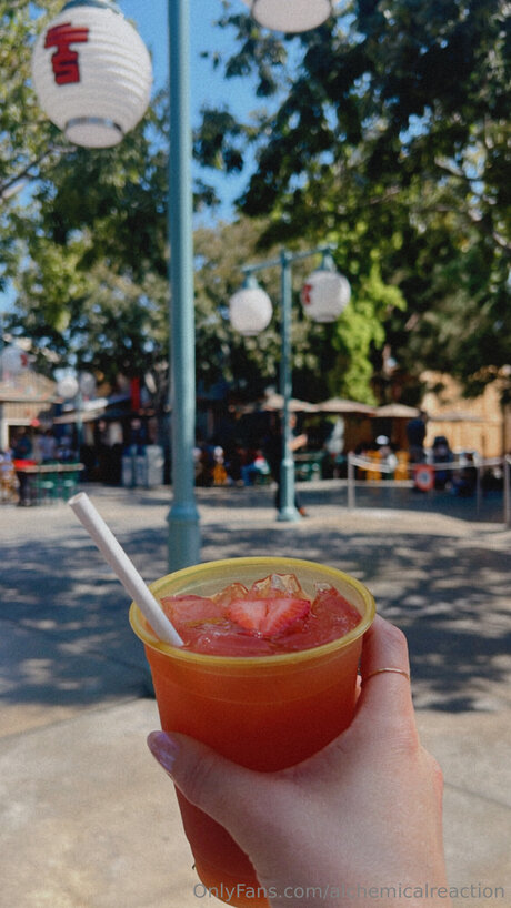 Alchemicalreaction pornstar naked img