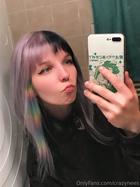 Crazynees erotic model images