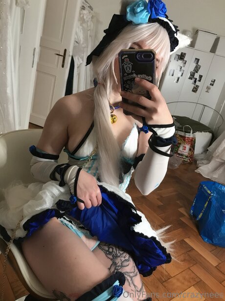 Crazynees art model photos