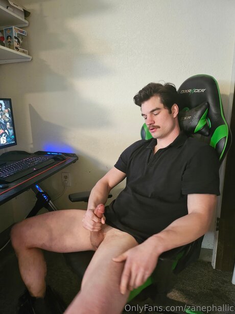 Zanephallic top actress archive