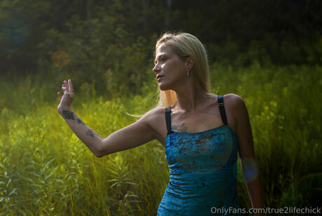 True2lifechick hot pornstar photo