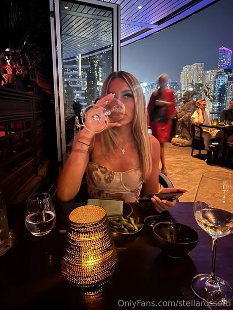 Stellarossetti model hot pic