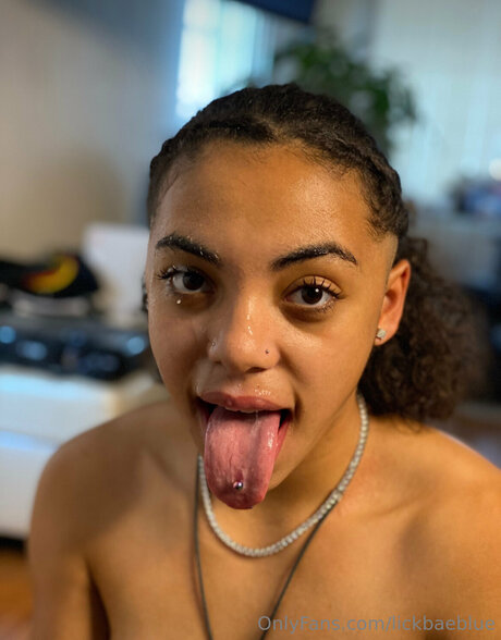 Lickbaeblue pornstar hot pics