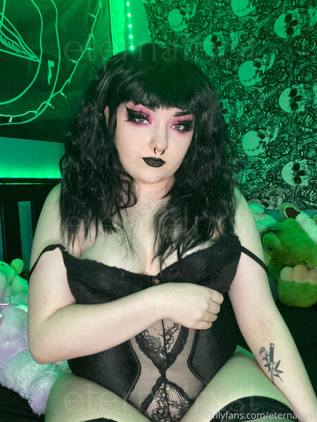 Eternalrxst pornographic actress picture