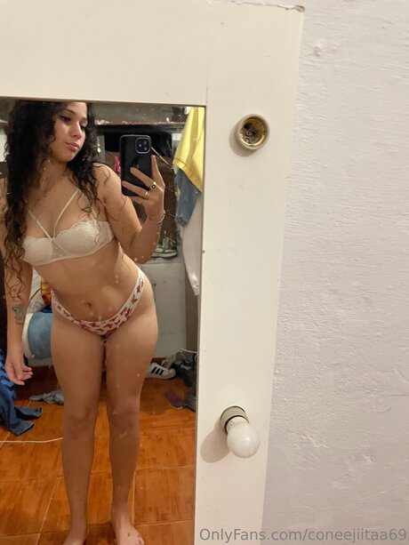 Coneejiitaa69 star pretty picture