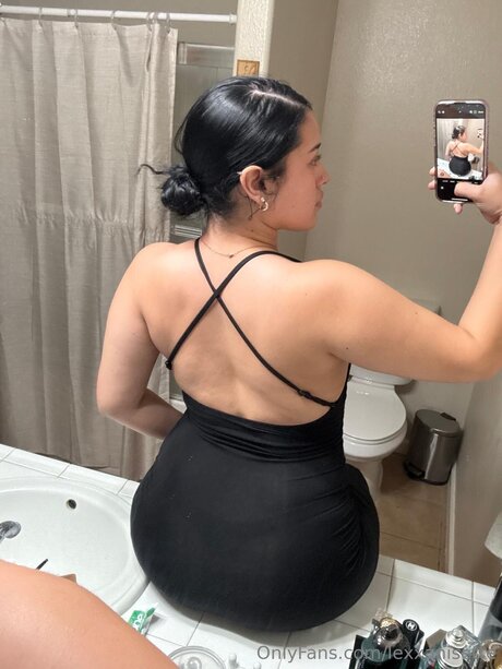 Lexxanisette hd actress pictures