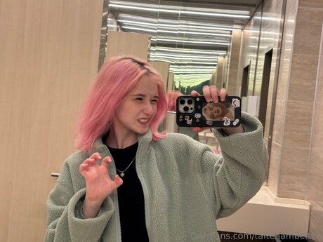 Taitehambelton top pornstar img