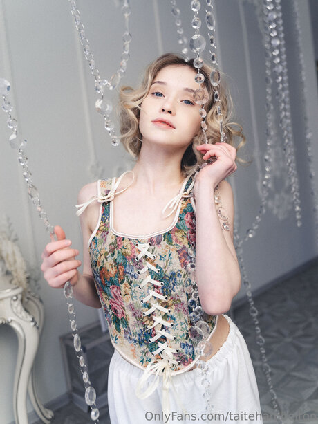 Taitehambelton beautiful star archive