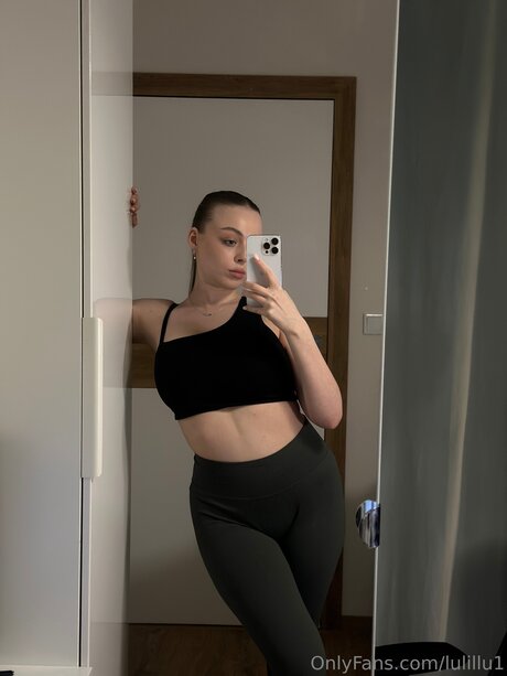 Sophiebloomsfree art actress images