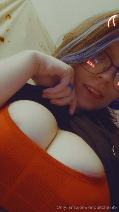 Zerobitches99 nudes star photo