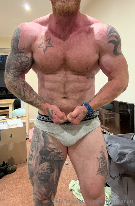 Gingermuscleman sexy star pic