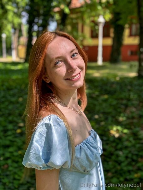 Lolynebel best actress pics